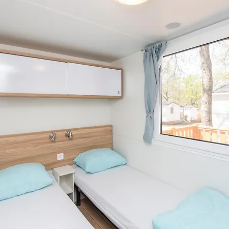 Albatross Mobile Homes On Solaris Fkk-naturist Kamp alanı 3*